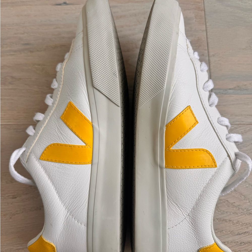 Veja Campo T2 Leather Casual Trainers, White Orange Size 7 - Picture 5 of 9